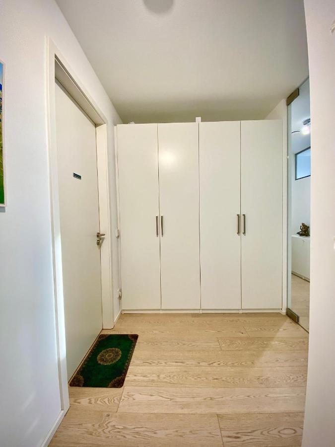Alpen-Panorama Suite - Einzigartige Privatsuite Hoch Ueber Muenchen, 12Tes Og, Alpenblick, Loggia, Whirlpool, 15 Minuten Zum Zentrum, Ruhe Und Erholung In Der Stadt Muenchen Fuer Privat Und Geschaeftlich Reisende Exterior foto